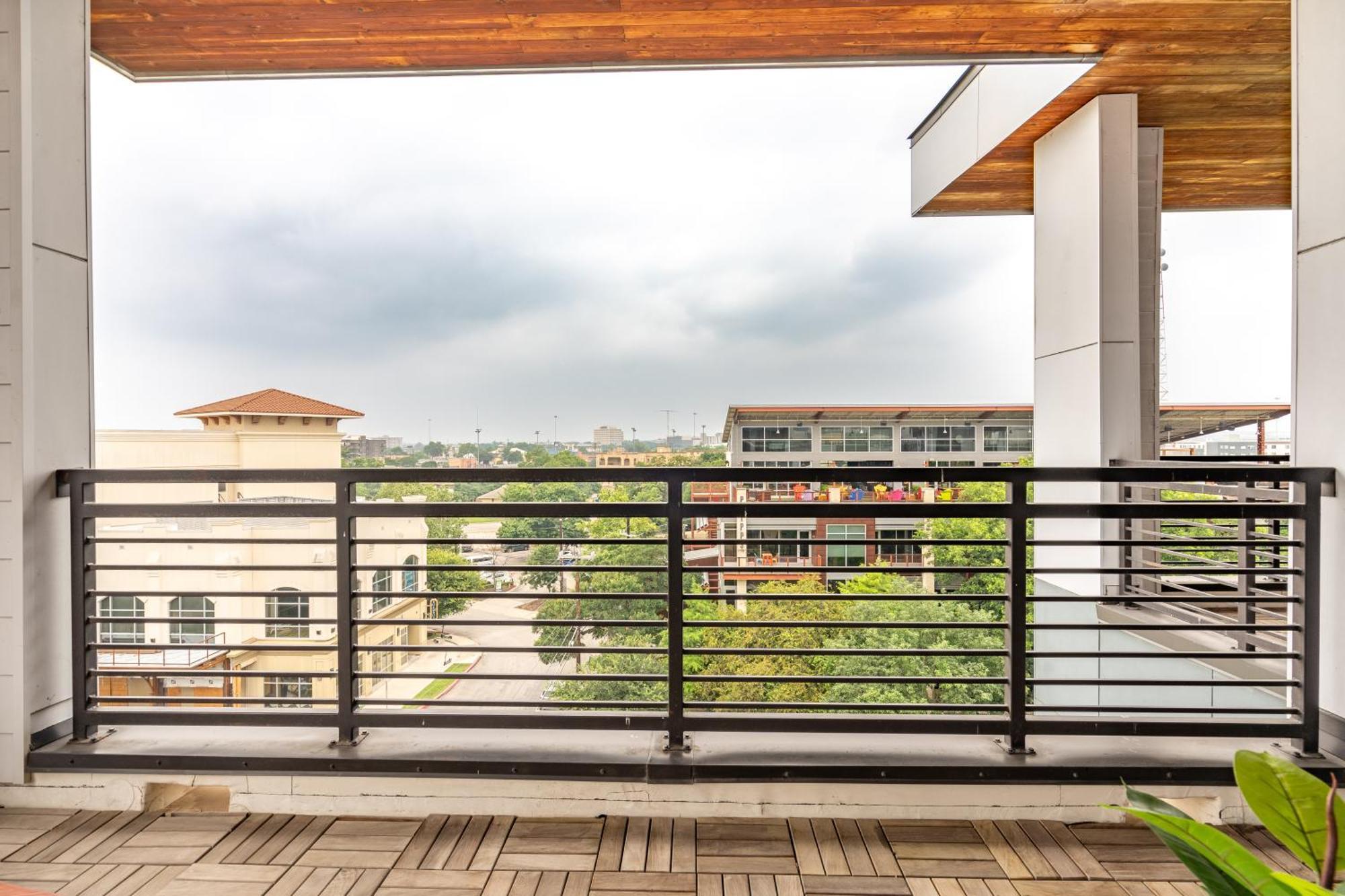 Riverwalk Penthouse Oasis W/Free Parking Gym Pool Сан-Антоніо Екстер'єр фото